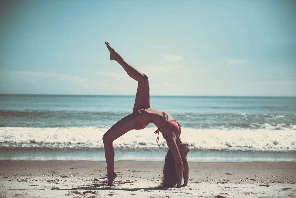 beach, yoga, athlete-1853902.jpg